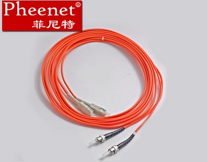 sc光纤跳线apc 与sc转lc光纤跳线的结构